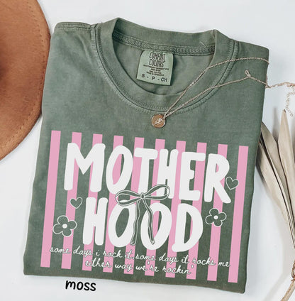 Comfort Colors®Retro Motherhood Shirt, Trendy Mama Shirt, Mom Life Tee, Oversized Graphic Mom T-Shirt, Cool Mom Club Shirt, Mothers Day Gift